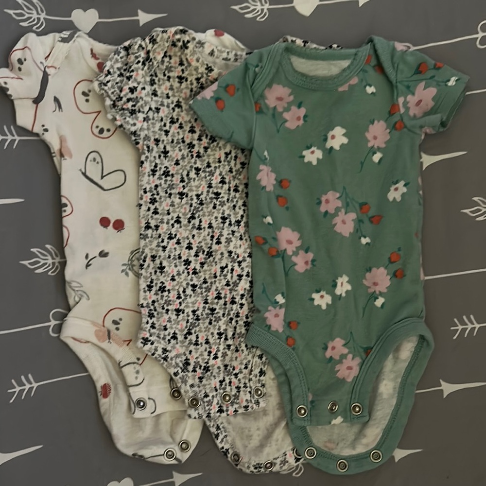 3-Pack Floral & Heart Print Baby One-Piece Bodysuits - Green, White, Multi
